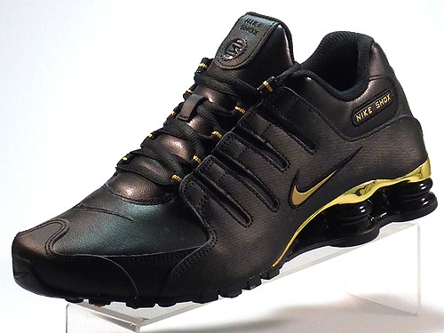 Nike Shox NZ Herrensneaker schwarz gold