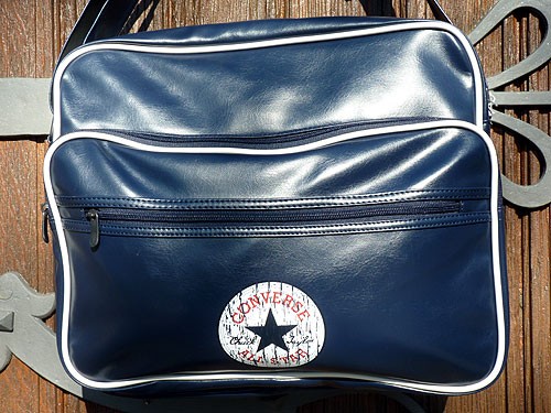 Converse Vintage Patch Shoulder Bag Umh&auml;ngetasche blau wei&szlig;